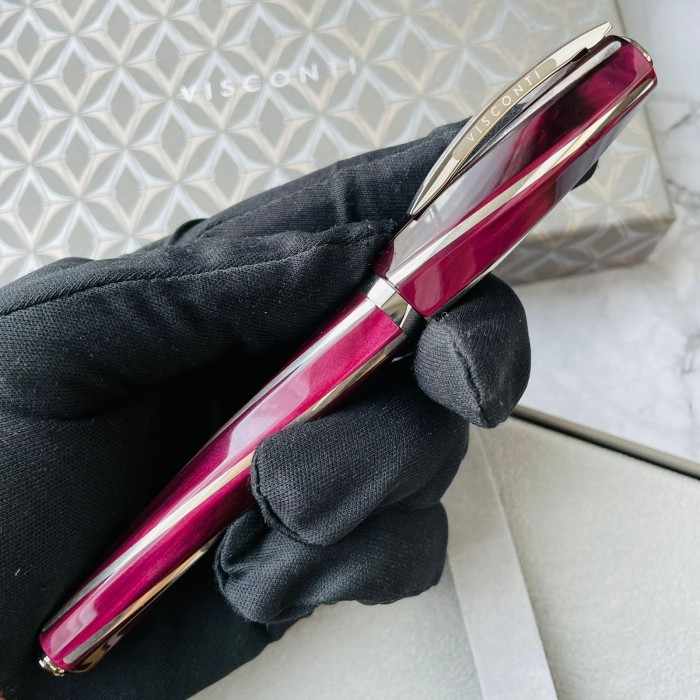 

VISCONTI Divina Elegance Fountain Pen