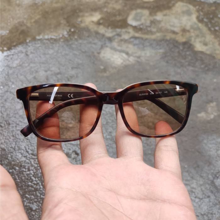 Kacamata sunglasses pria wanita kacamata GUESS GU50034 tortoise grey