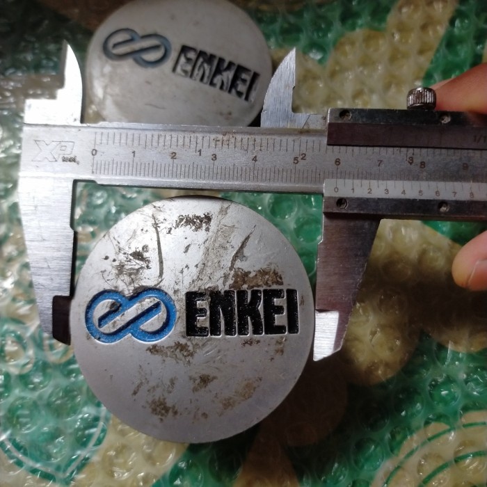 DOP VELG ENKEI DIAMETER 60 MM BEKAS