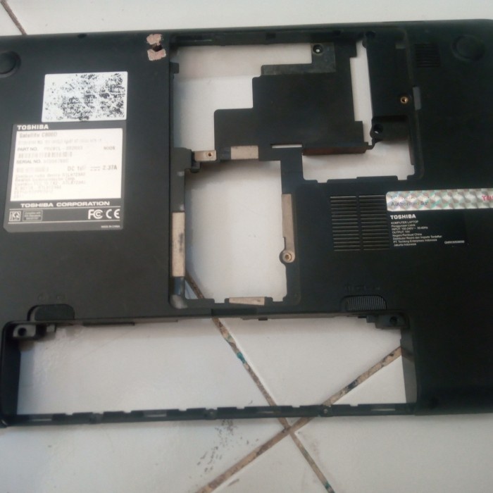 CASING KESING CASE BAWAH LAPTOP TOSHIBA C800 C800D C840 ORI