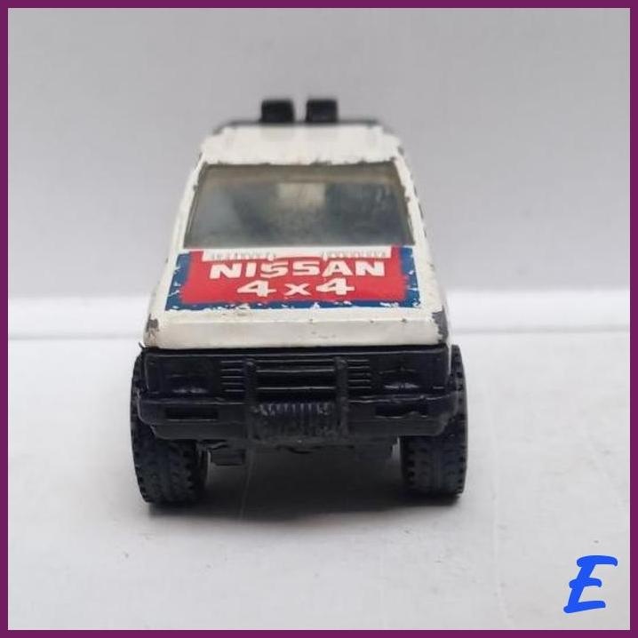 | MYD | HOT WHEELS NISSAN HARDBODY TRUCK LOOSE NO MULUS