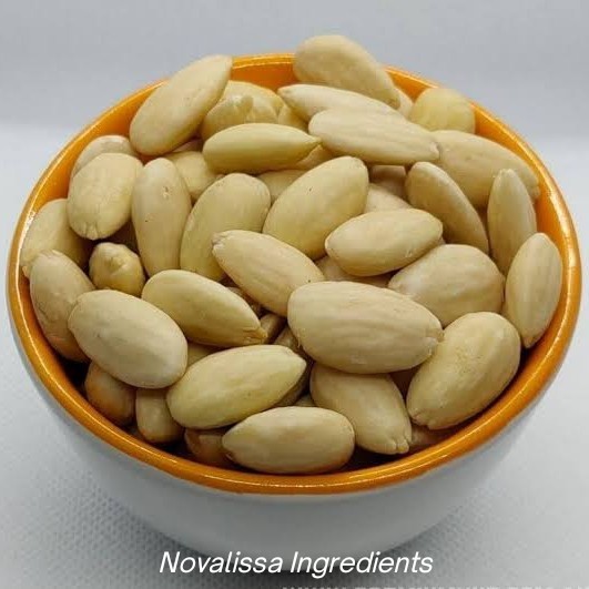 

Almond Blanched Whole 1Kg / Kacang Almon Utuh Tanpa Kulit