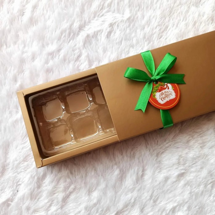 

(5 Pcs) Dus Sekat 12 Christmas Box Packaging Nastar Cokelat Mochi Gift