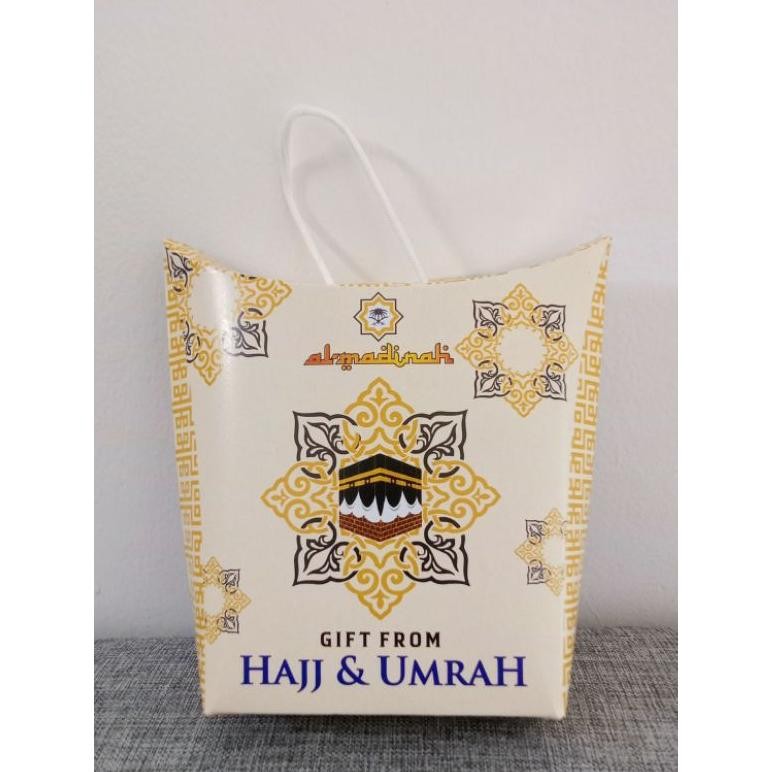 

Wes-24 Dus Tali Oleh Oleh Haji Dan Umroh | Dus Tenteng Paper Bag Oleh Oleh Haji Umroh