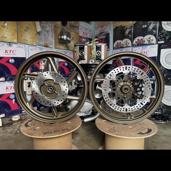 Velg CBR CB150R OLD PNP NINJA R SS RR (tinggal pasang)