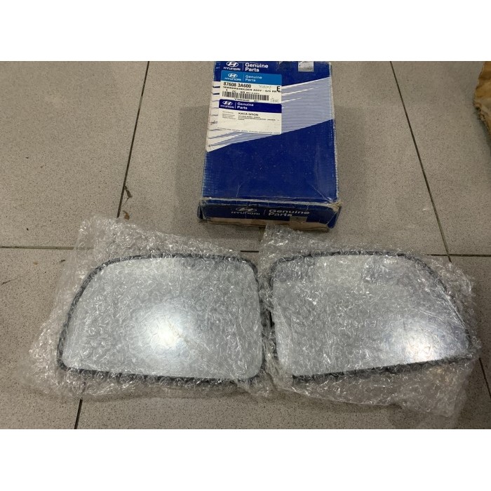 Kaca spion mirror HYUNDAI TRAJET orisinil