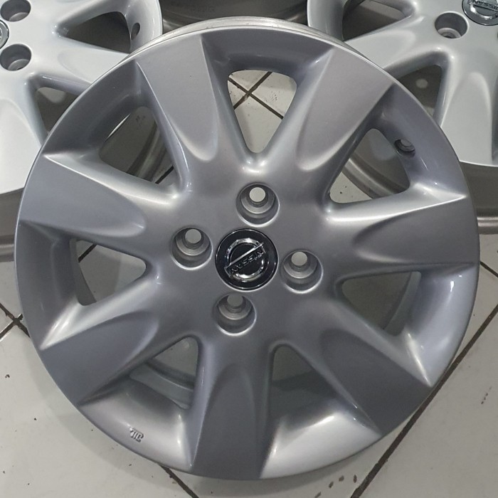 VELG MOBIL NISSAN MARCH RING 16 SILVER