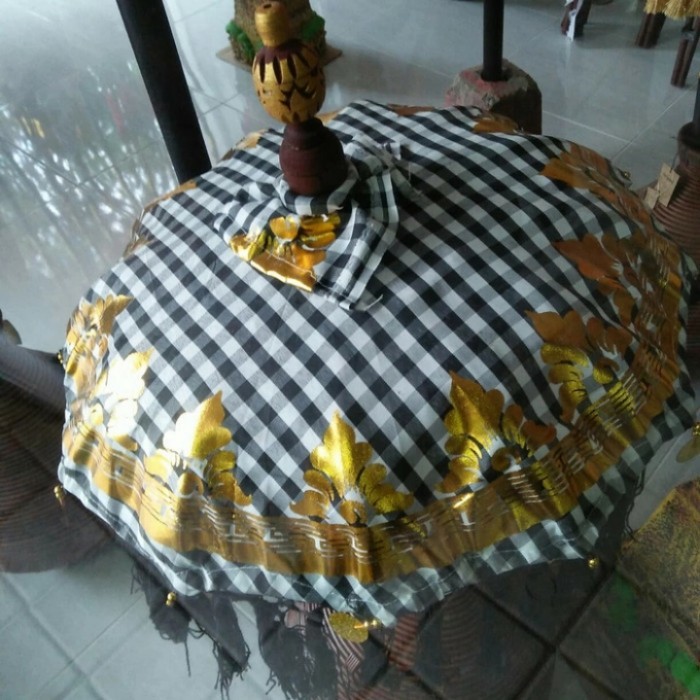 Produk Unggulan] payung tedung pajeng poleng prada bali