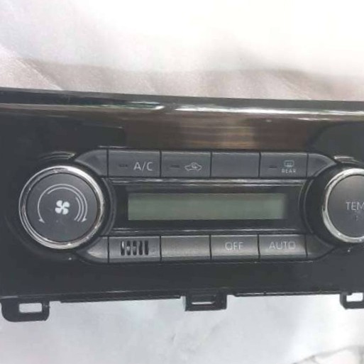 Panel Control digital AC Avanza Veloz 2022-2024