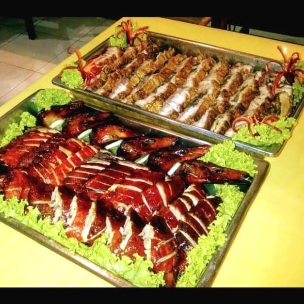 

Babi Panggang / Crispy Pork Belly / Samcan Siobak - Lauk Siap Saji