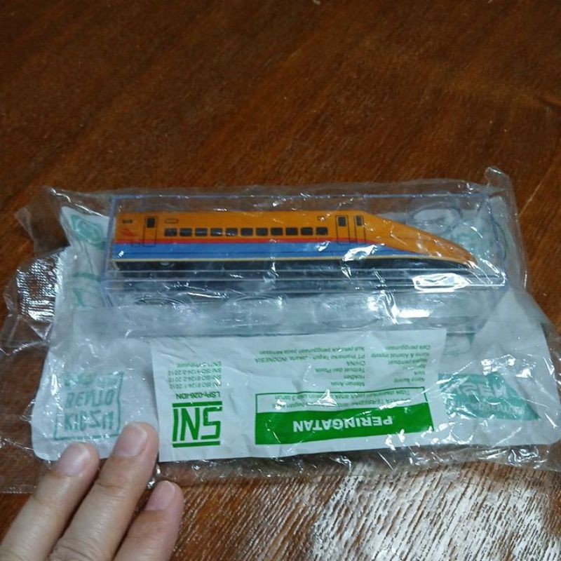 Mainan Kereta Hokben Shinkasen Dalam Box Akrilik 1Buah Kr5346