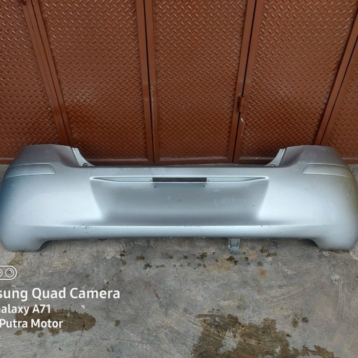 BUMPER BEMPER BELAKANG YARIS 2010 - 2011 ORIGINAL