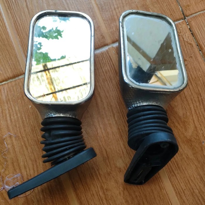 SPION PINTU BUAT MOBIL RETRO