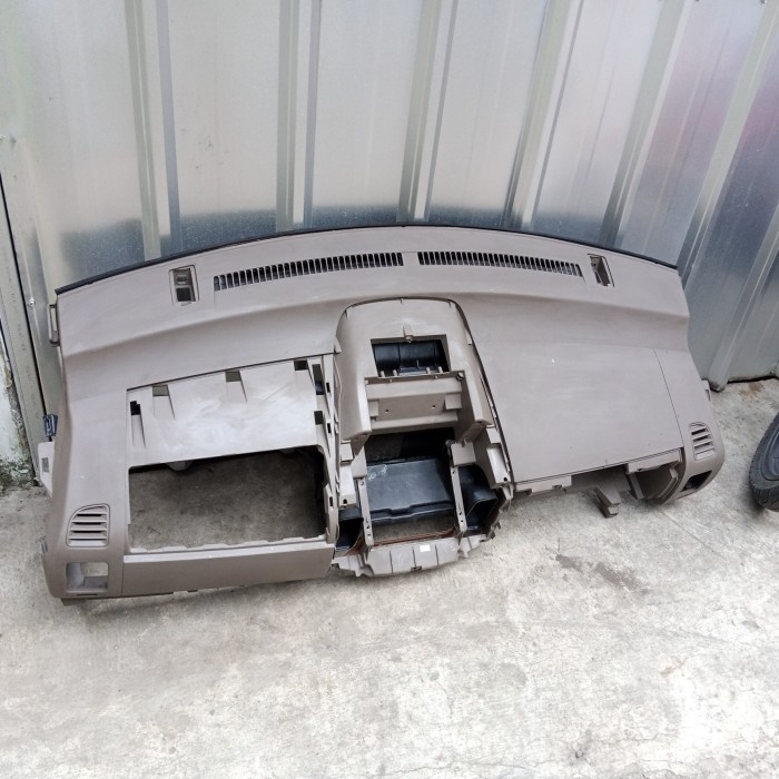 Dashboard Nissan Serena C24 HWS CT