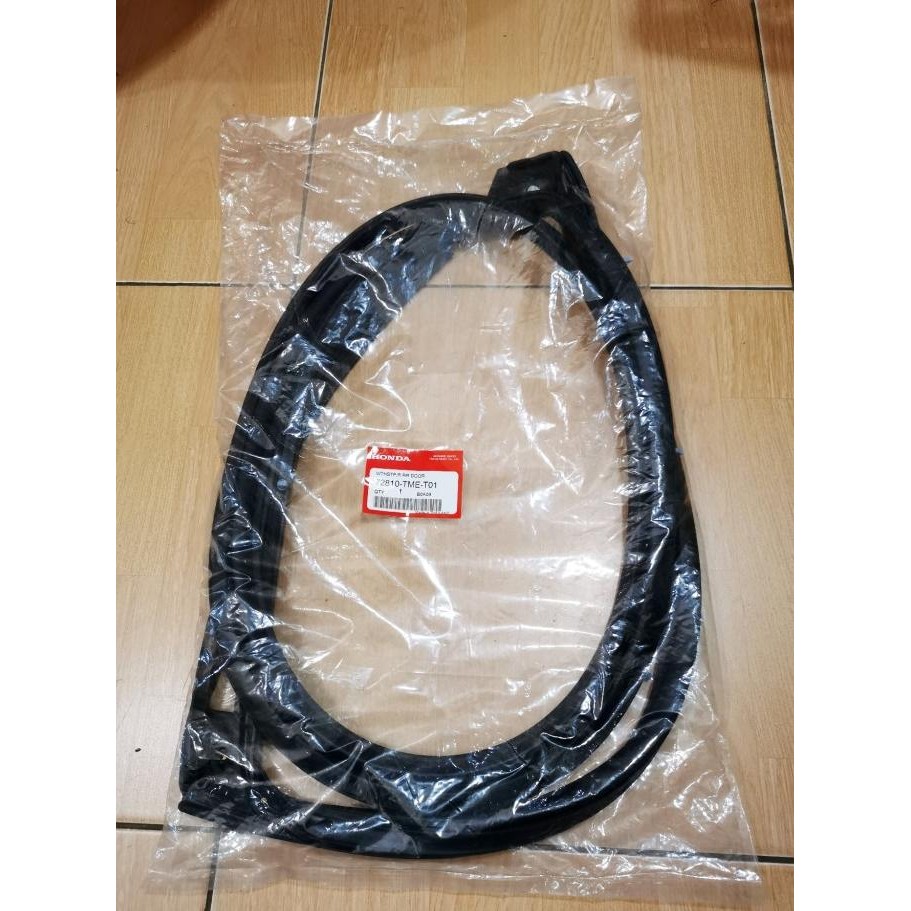 KARET PINTU BELAKANG CRV TURBO 2017-2021 ORIGINAL