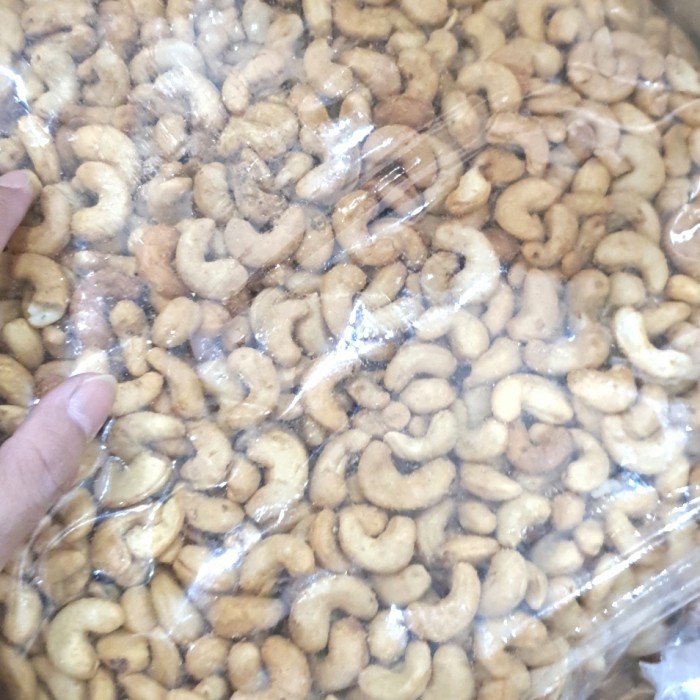 

Kacang Mede Super Panggang 1 Kg Roasted Terbaik