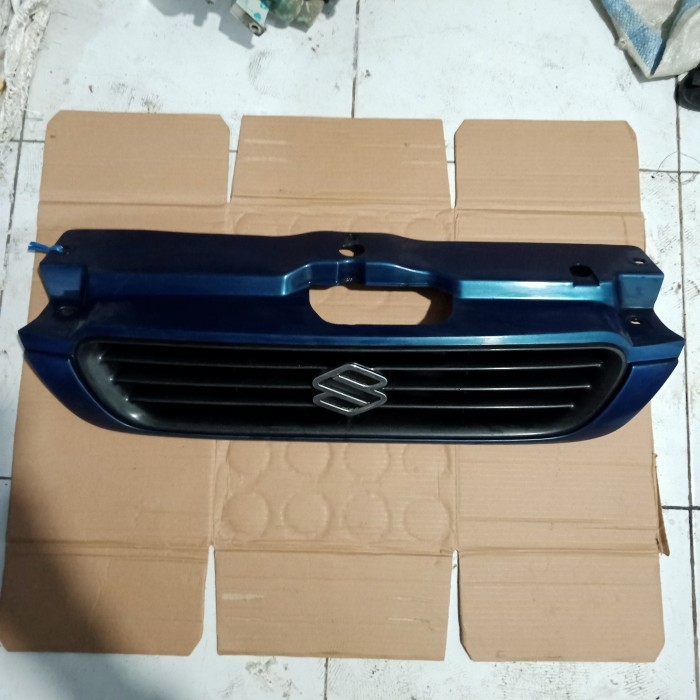 grill Suzuki Baleno 1996 1997 1998
