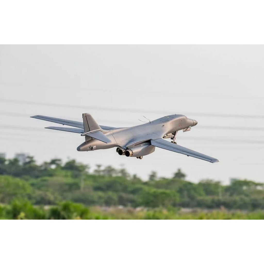 XFLY TWIN ENGINE 70MM B1B (LANCER) ELECTRIC REMOTE-CONTROLLED JET BOMBER RC PLANE ASSEMBLED FIXED WI