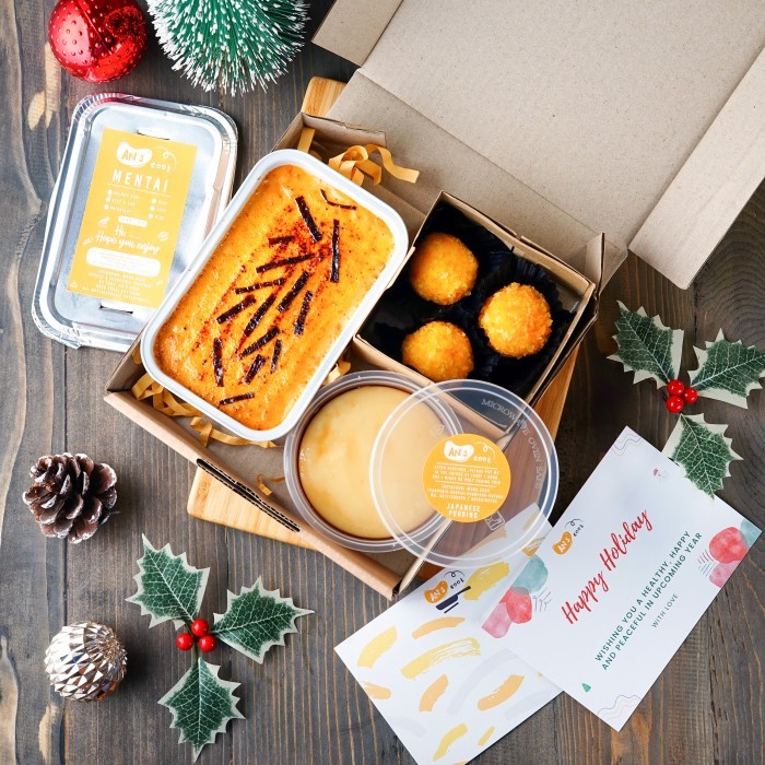 

Natal Christmas Hampers / Parcel Natal Risol Pudding Brulee bomb mentai - 4 Pudding Matang Limited