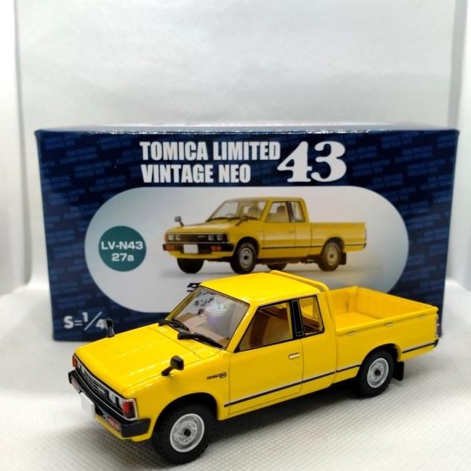 Tomica Limited Vintage N43 27a Datsun Pickup