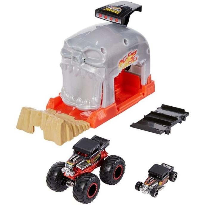 Hot Wheels / HotWheels Track Monster Truck Launcher Team Bone Shaker