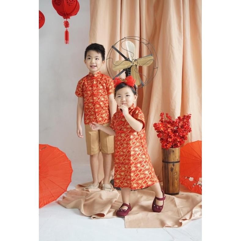 Baju Imlek Anak Laki Laki/ Cheongsam Anak Laki Laki Lengan Pendek / Cheongsam Anak Hugo Red Gold Shi