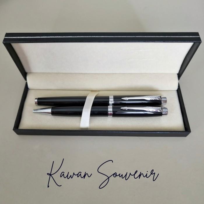 

Pulpen Metal 1 Set Model Parker Im New Cocok Untuk Souvenir + Kotak