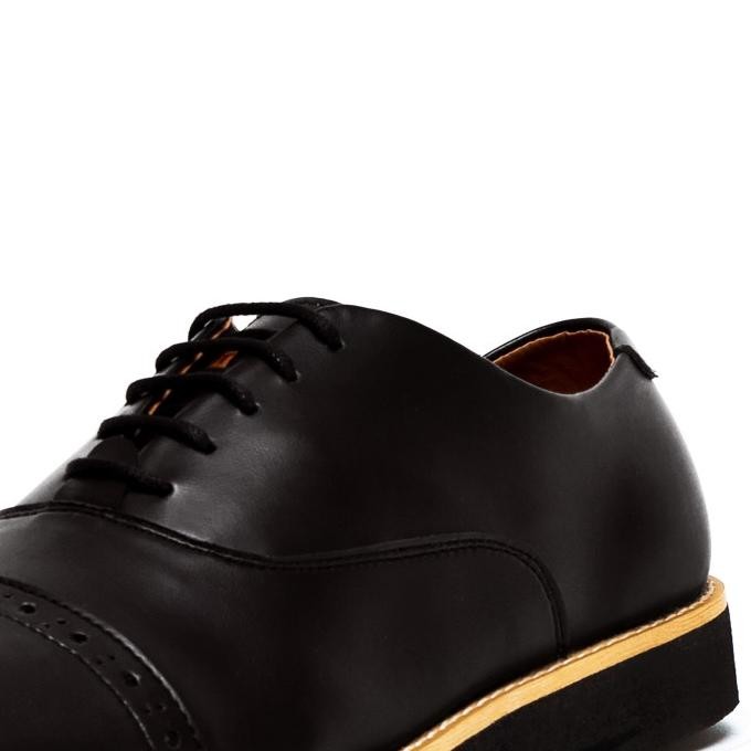 Footstep Footwear - Oxford Black