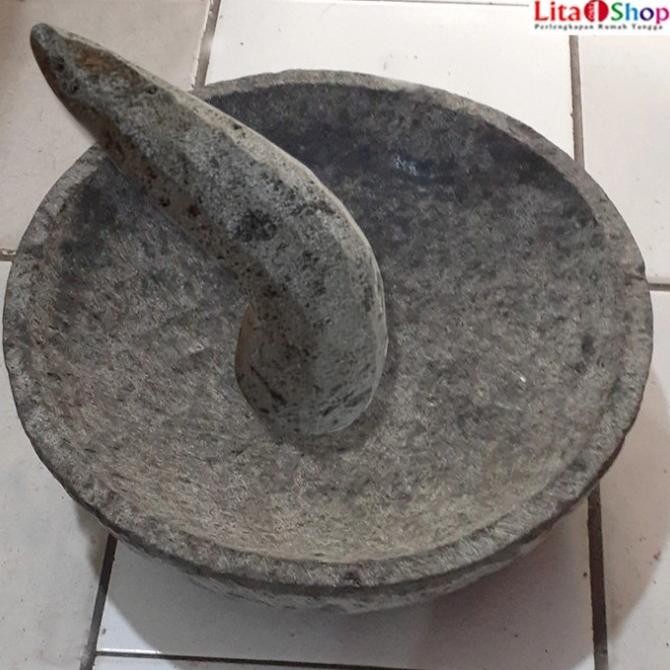 

Cobek Jumbo Batu Asli 40 cm ( Khusus Greb / Gojek ) HM