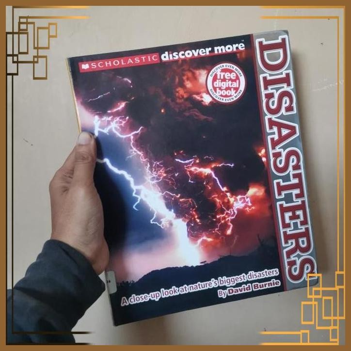 

[ADG] Buku Import Scholastic Discover More Disasters