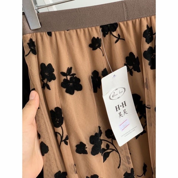 Rok Tutu Pecah 8 Bunga Timbul