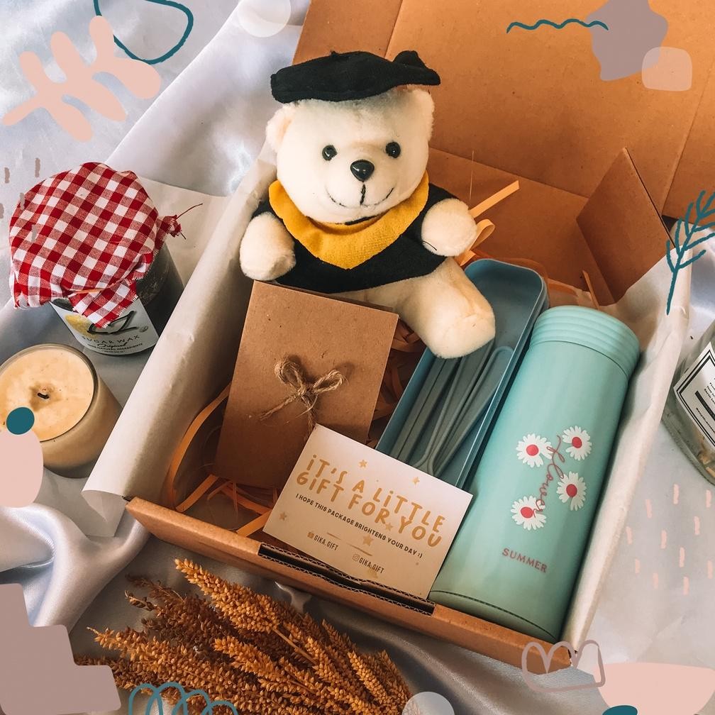 

12.12 Sale Gift Box/ Hampers/ Graduation/ Birthday/ Anniversary/ Hampers Lebaran / Natal / Christmas Original