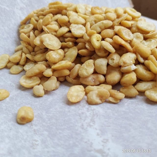 

BOOM SALE kacang koro kupas panggang 500gr