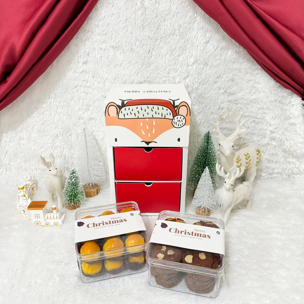 

Holiday Hampers - Box of Christmas Premium Nastar & Cookies