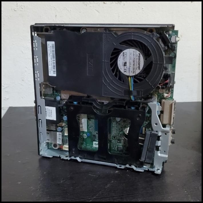 MINI PC LENOVO THINKCENTRE CORE i3 GEN 7 RAM 4GB SSD 500GB  MURAH