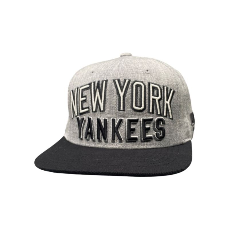 Topi Snapback MLB NY Yankees Spellout Grey Black OSFA Second Original Murah