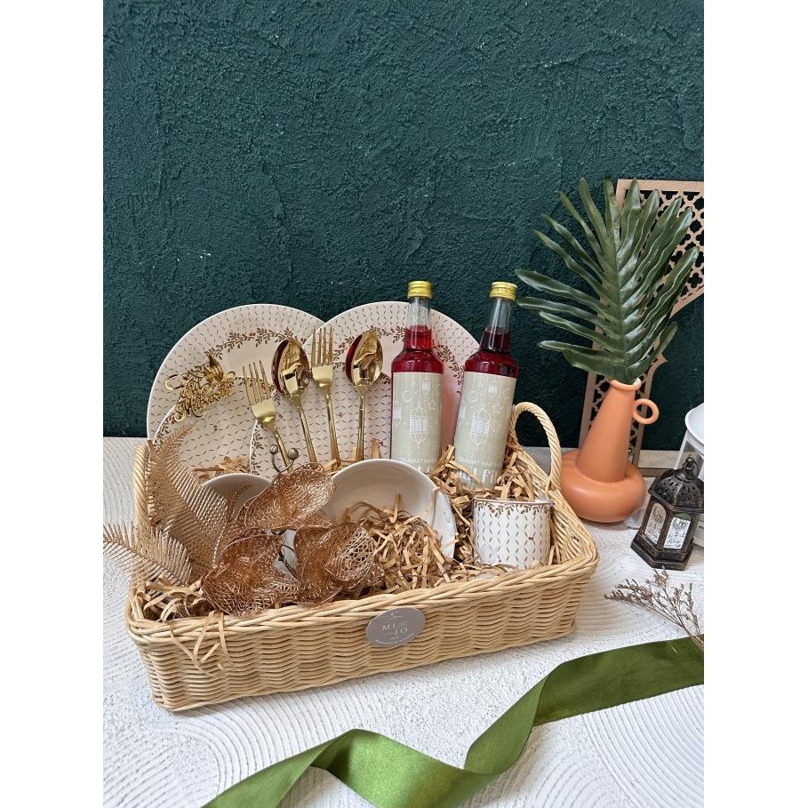 Hampers Lebaran / Hadiah Lebaran / Parcel set piring keramik