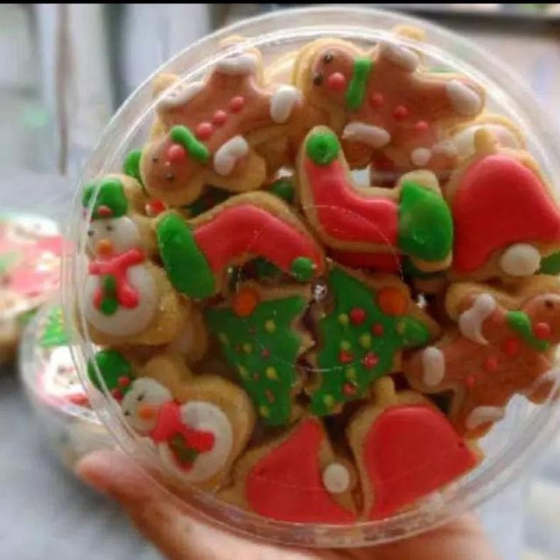 

CR - kukis karakter edisi natal TERLARIS