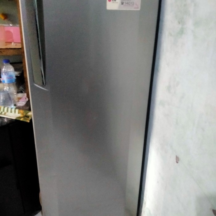 FREEZER 6 RAK MERK LG DAN AQUA NORMAL
