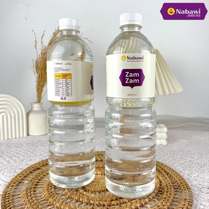 

Bestseller! Air Zam Zam 1 Liter Kemasan Botol Asli Original Oleh Oleh Haji Umroh