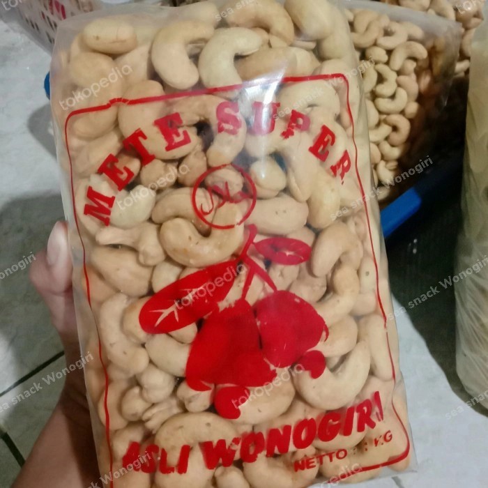 

Ready Kacang Mete Goreng Super Wonogiri