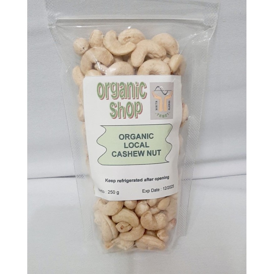 

Ready Kacang Mete Organik Kualitas Premium Utuh & Kering Tanpa Belah