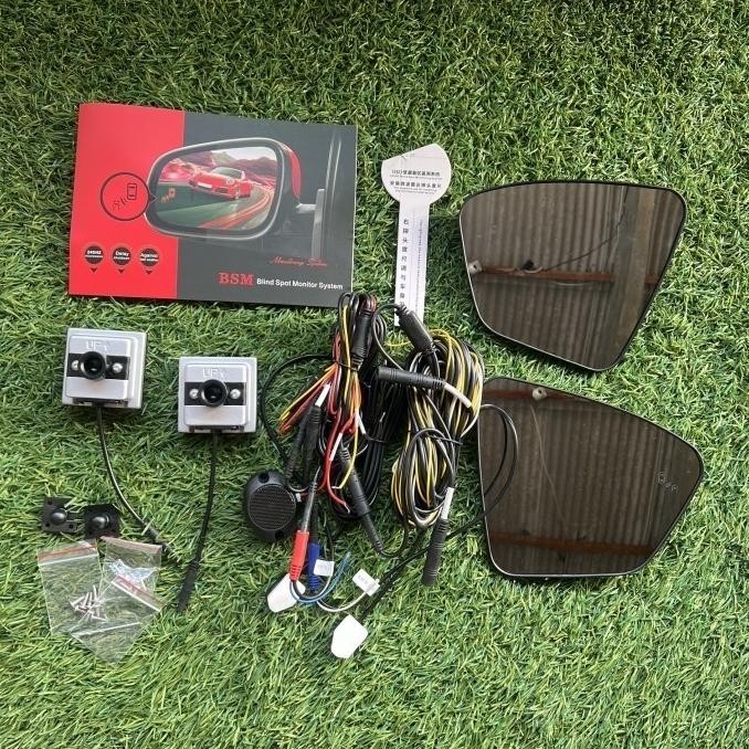 Blind Spot Monitoring System BSM / sensor deteksi titik buta mobil