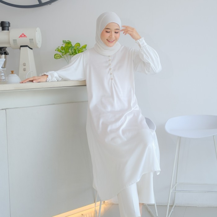 PROMO Tunik wanita terbaru satin silk armany premium warna white putih - XL GM269