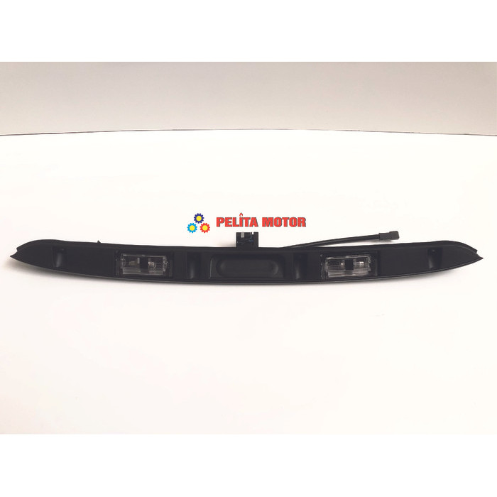 HANDLE BAGASI BMW E46 (SWITCH BAGASI)