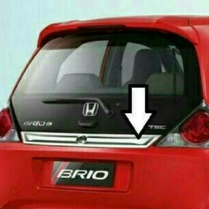 TRUNKLID LIST BAGASI BELAKANG BRIO LAMA CHROME