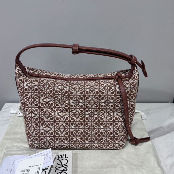 Loewe Cubi ukuran small pesanan