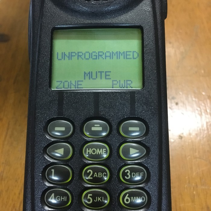 MOTOROLA XTS3000 UHF SEKEN