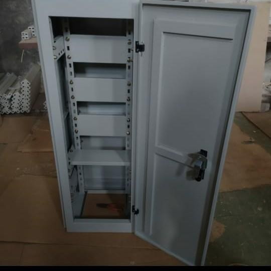 Box Panel Freestanding 180X80X60