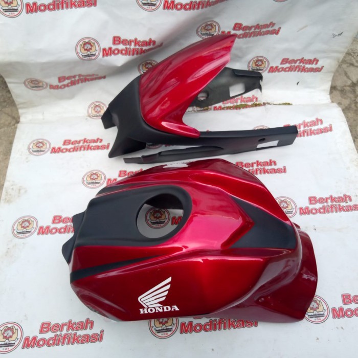 Cover Tangki + Hugger Arm Pnp Honda Cb150R Old Streetfire Merah Maroon